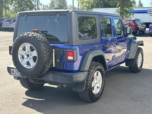 2020 Jeep Wrangler Unlimited Sport