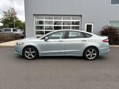 2014 Ford Fusion Hybrid SE