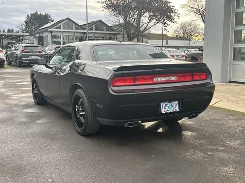 2013 Dodge Challenger SXT