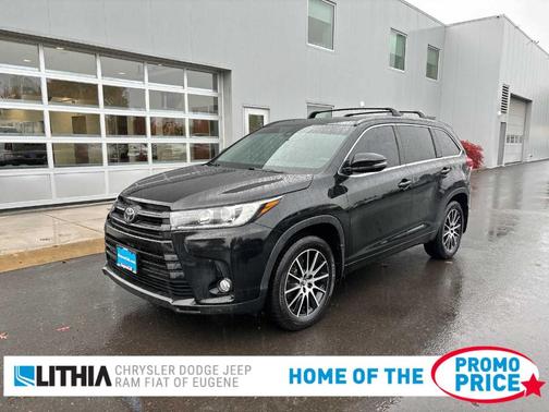 2017 Toyota Highlander SE