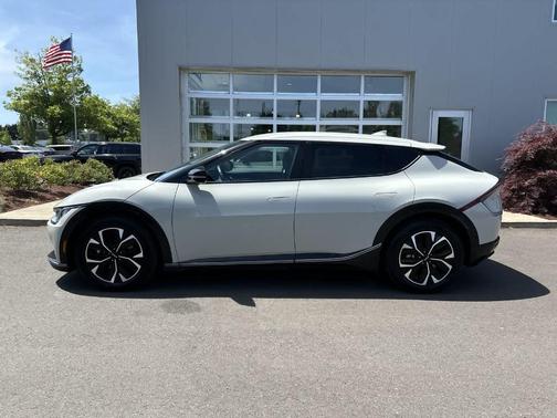2022 Kia EV6 Wind