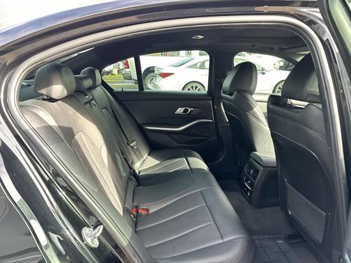 2020 BMW 330 i xDrive