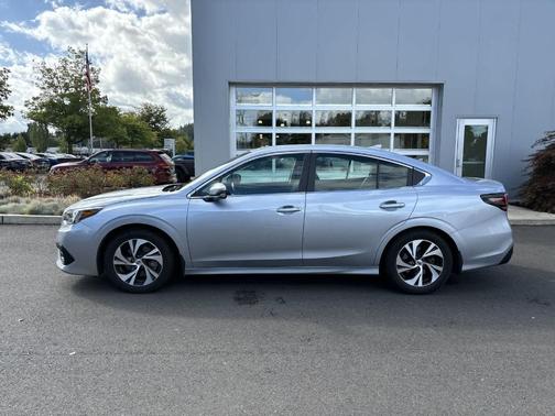 2022 Subaru Legacy Premium