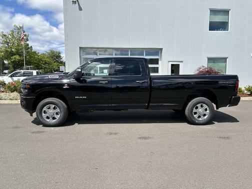 2025 RAM 3500 Big Horn