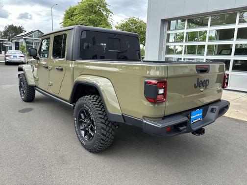 2025 Jeep Gladiator Sport