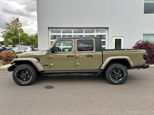 2025 Jeep Gladiator Sport