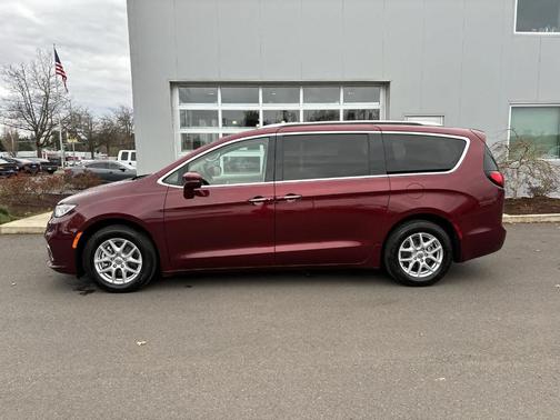 2021 Chrysler Pacifica Touring-L