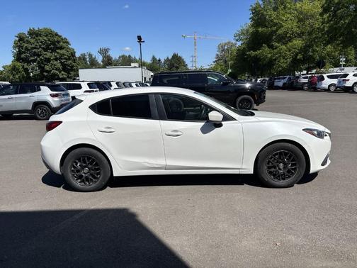 Snowflake White Pearl 2015 Mazda Mazda3 i Sport