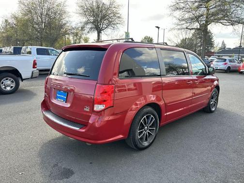 2016 Dodge Grand Caravan R/T