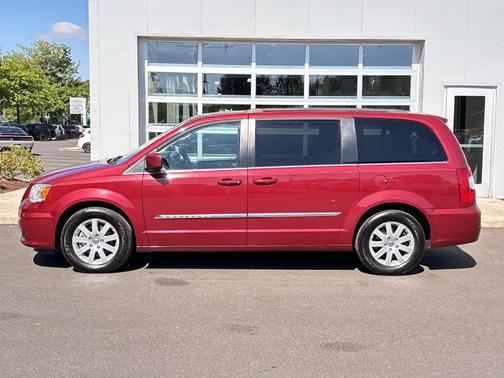 2015 Chrysler Town & Country Touring