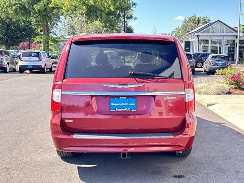 2015 Chrysler Town & Country Touring