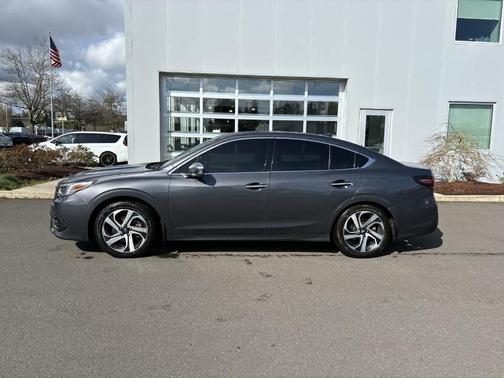 2022 Subaru Legacy Touring XT