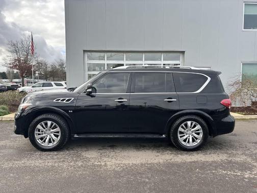 2017 INFINITI QX80 