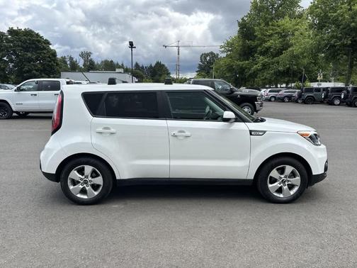 2017 Kia Soul Base
