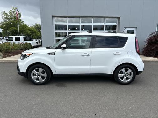 2017 Kia Soul Base