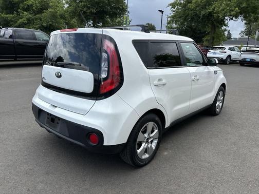 2017 Kia Soul Base