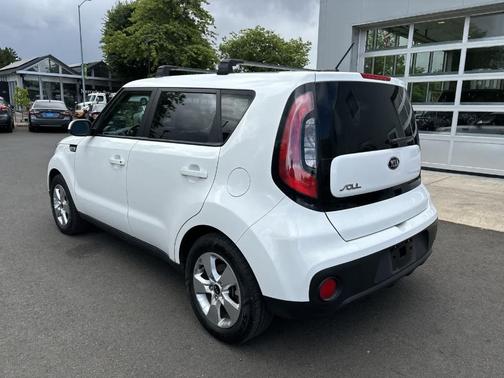 2017 Kia Soul Base