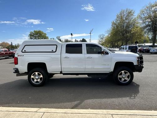 Summit White 2019 Chevrolet Silverado 2500 LTZ