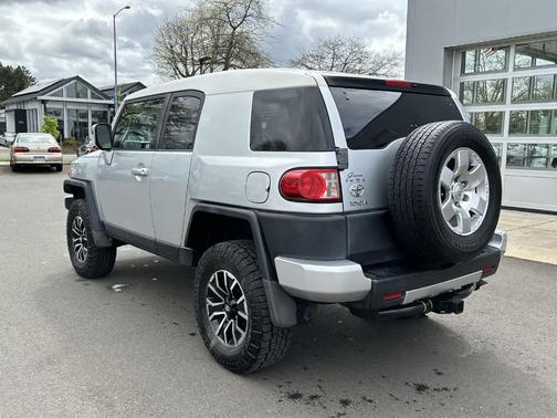 2008 Toyota FJ Cruiser Base (Retail Orders Only) (A5)
