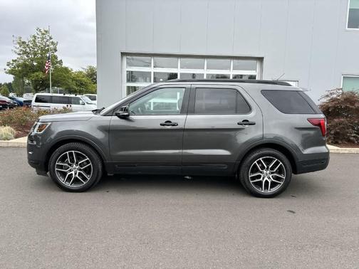 2018 Ford Explorer sport