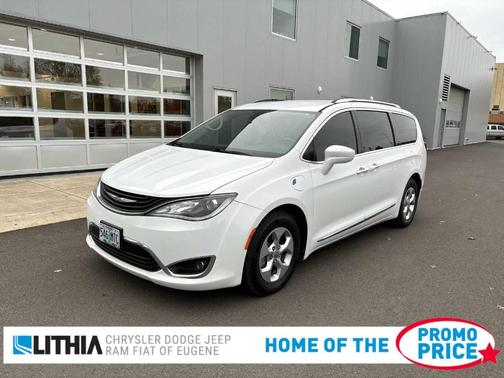 2018 Chrysler Pacifica Hybrid Touring L