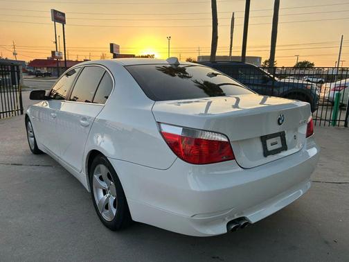 2006 BMW 530 530i Sedan 4D