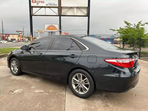 2016 Toyota Camry SE