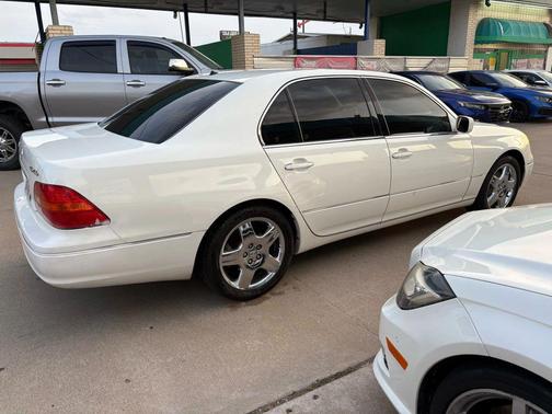 2002 Lexus LS 430 Base