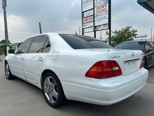 Crystal White 2002 Lexus LS 430 Base