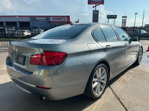 2011 BMW 535 535i Sedan 4D