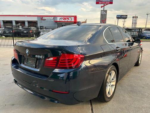 2013 BMW 528 528i Sedan 4D