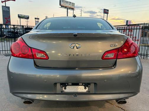 2012 INFINITI G37 G37 Journey Sedan 4D