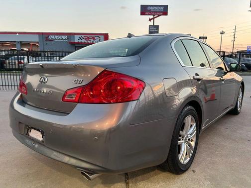 2012 INFINITI G37 G37 Journey Sedan 4D
