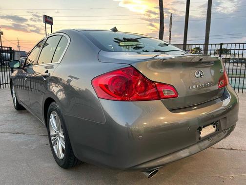 2012 INFINITI G37 G37 Journey Sedan 4D