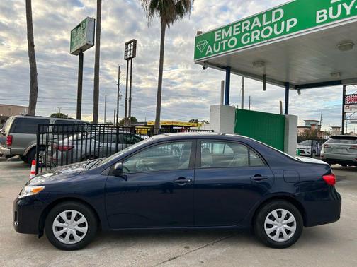 2011 Toyota Corolla LE