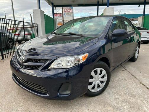 2011 Toyota Corolla LE