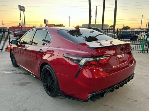 2020 Toyota Camry SE