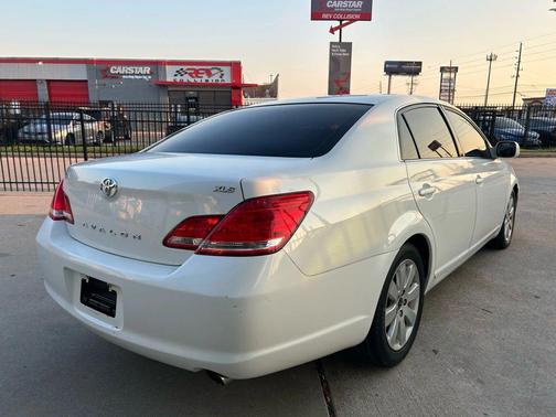 2007 Toyota Avalon XLS