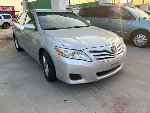 2010 Toyota Camry LE