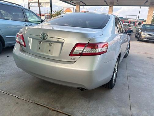 2010 Toyota Camry LE