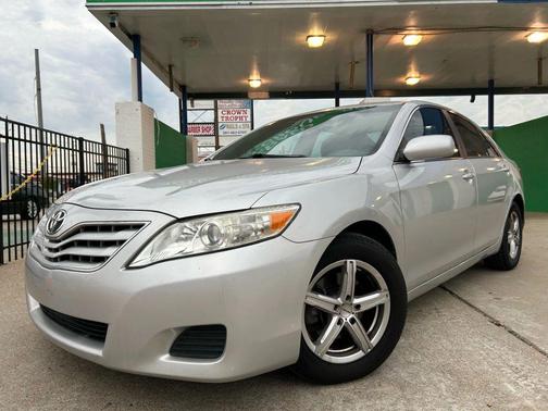 2010 Toyota Camry LE