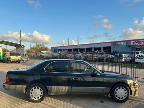 1997 Lexus LS 400 Base