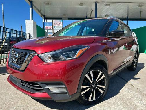 2020 Nissan Kicks SR