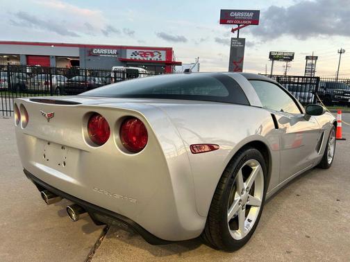 2005 Chevrolet Corvette Base