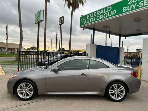 2009 INFINITI G37 Base