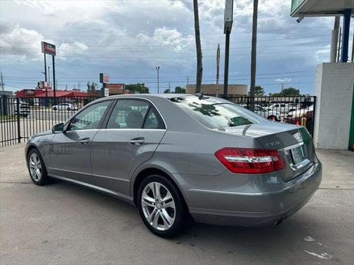 2011 Mercedes-Benz E-Class E 350 4MATIC Sedan 4D