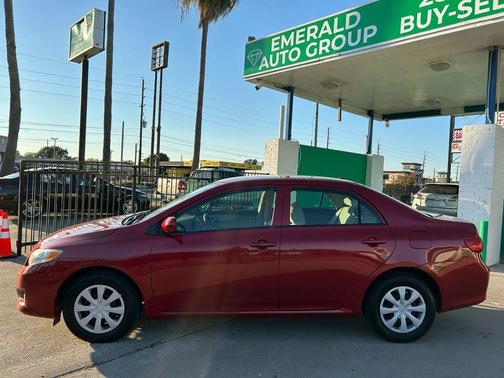 2010 Toyota Corolla LE