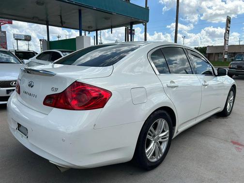 Moonlight White 2012 INFINITI G37 Journey