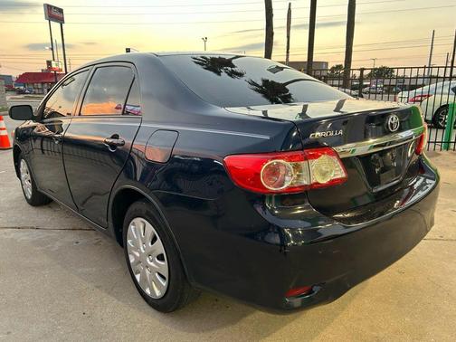 2012 Toyota Corolla LE