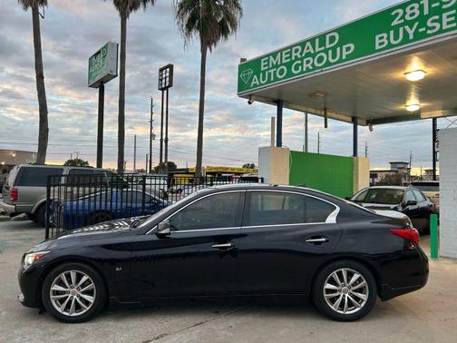 2014 INFINITI Q50 Premium